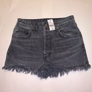 NEW LF Carmar Grey Denim Shorts Size 24